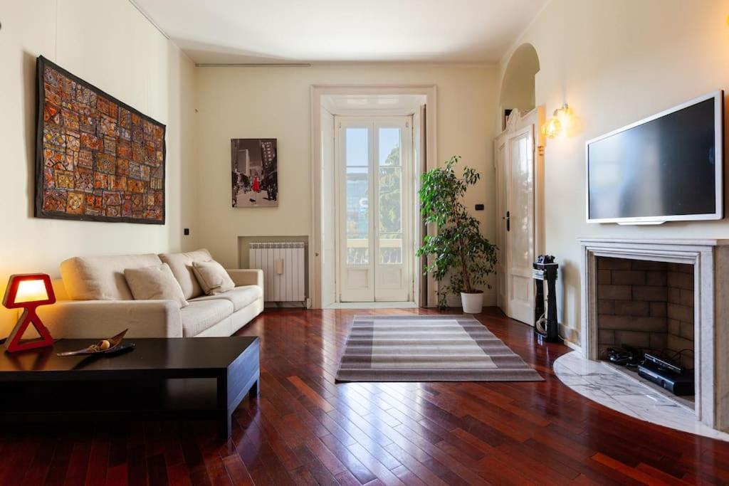 Casa Delle 5 Giornate Di Milanoアパートメント エクステリア 写真