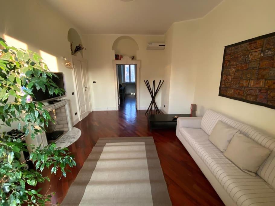 Casa Delle 5 Giornate Di Milanoアパートメント エクステリア 写真